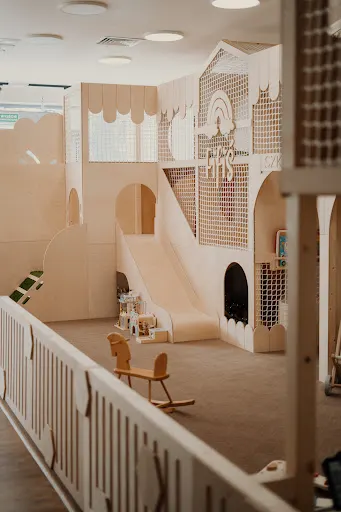 Naturalna Bawialnia&Kawiarnia Fifiś